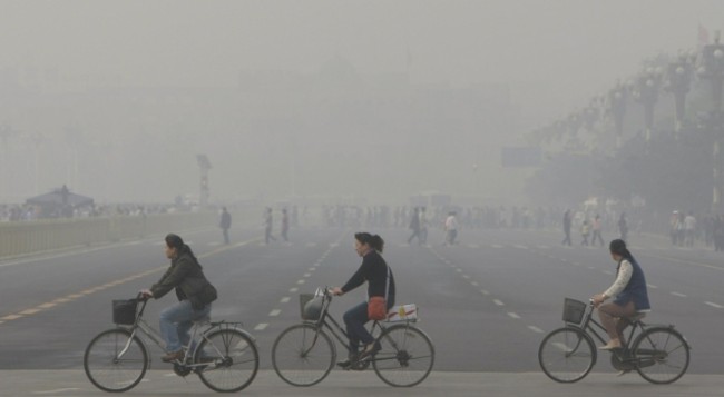 Beijing-Smog-Levels-Soar-650x357