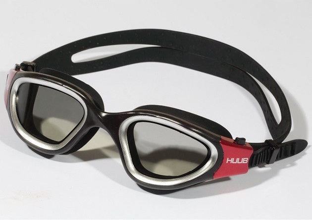 150410_HUUB-Aphotic-black-red