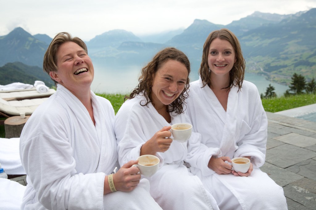 It is not only me who needs  recovery after Swissman. It demands a lot of the support team as well!