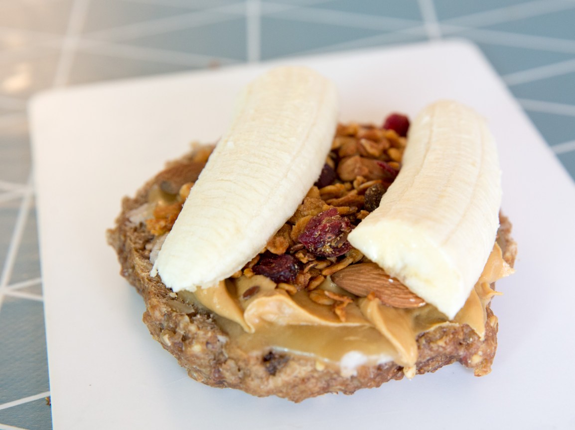 Baker Hansen muslibolle - triallan - allan hovda - peanøttsmør, honning, banan, musliblanding - ernæring for sykkeltur-2